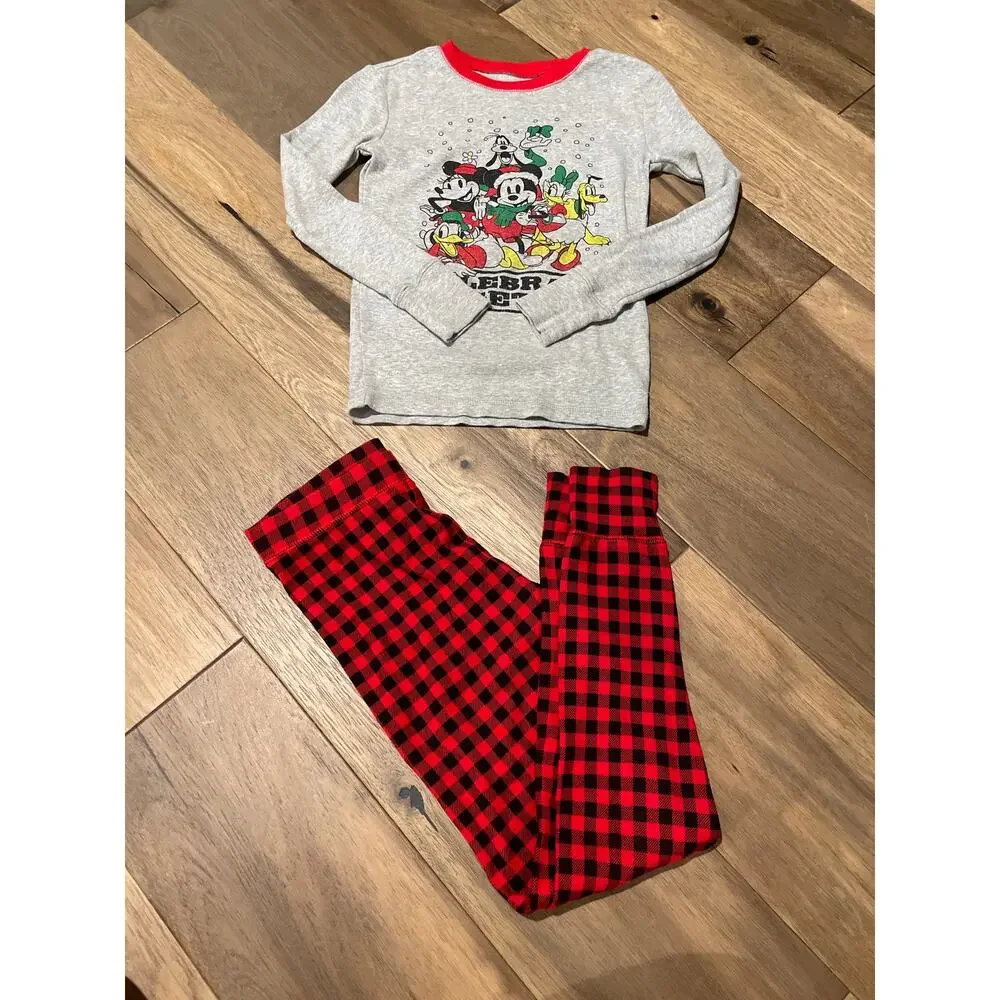 Gap Disney Holiday Pajama Set Size M Red Gray Mickey and Friends Unisex Knit